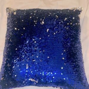 Sequin pillow. Royal Blue and silver. 15x15